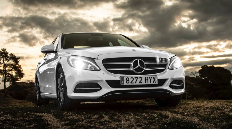Mercedes S800 – Inside the World Most Luxurious Vehicle